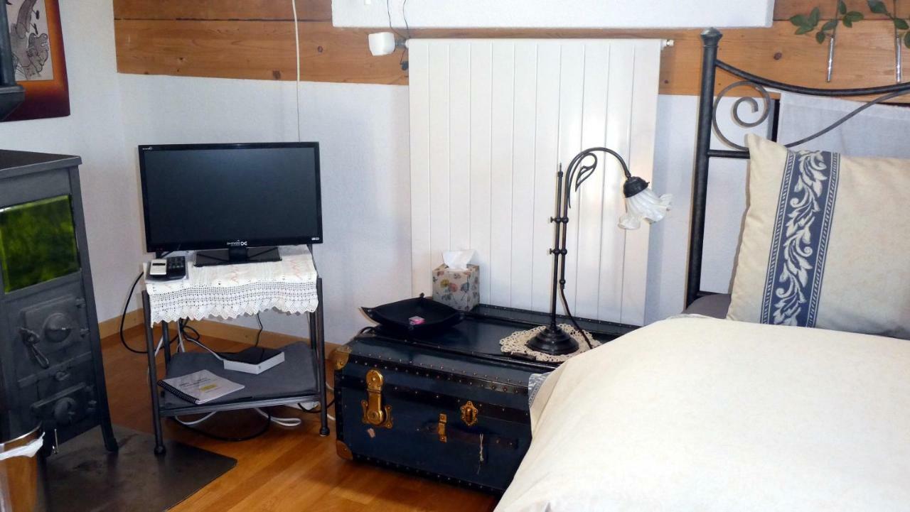 Bed & Breakfast Im Chellhof Benken  Eksteriør billede